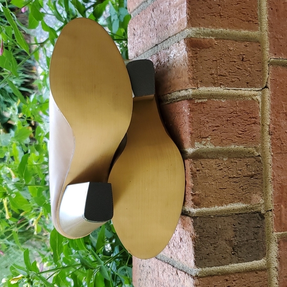 5/$25 - New Heeled mules - sz. 9 - Picture 8 of 8